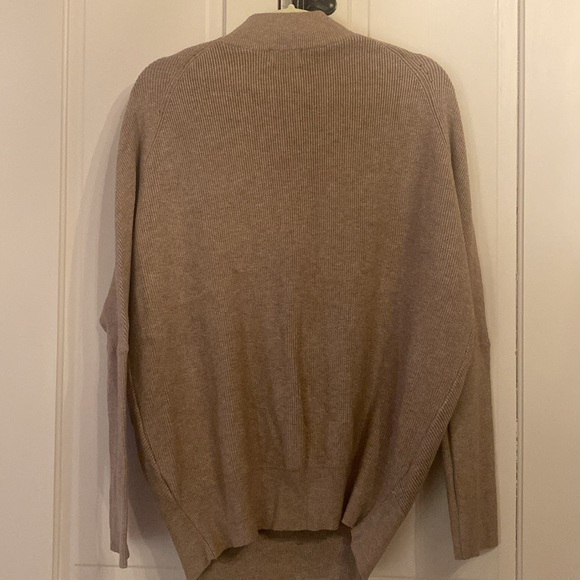 Bluivy camel domain sleeve sweater - Picture 5 of 7